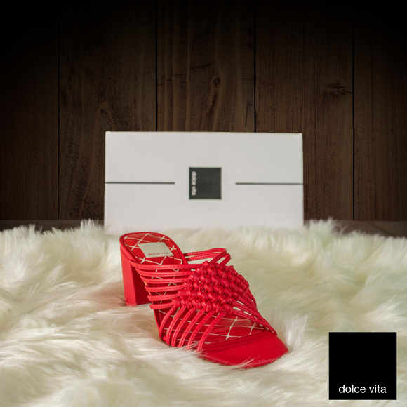 Dolce Vita - Delana Knotted Slide Sandal - Picture 6 of 8